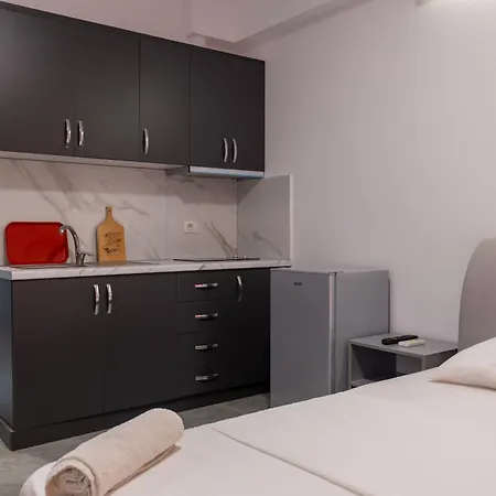 Rest Hour Hotel Ksamil