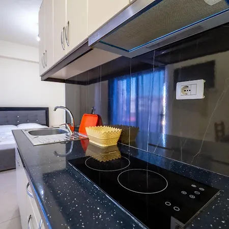 Hotel Rest Hour Ksamil