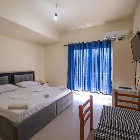 Rest Hour Hotel 3*