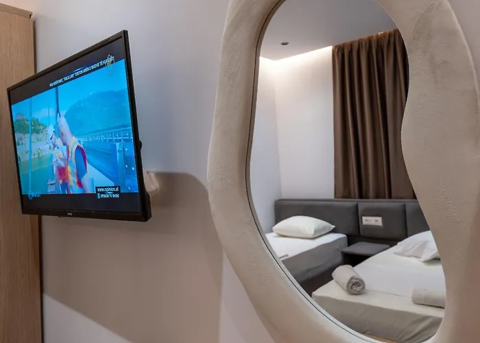 Rest Hour 酒店 卡萨米尔