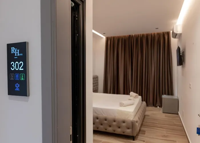 Rest Hour Hotel Ksamil