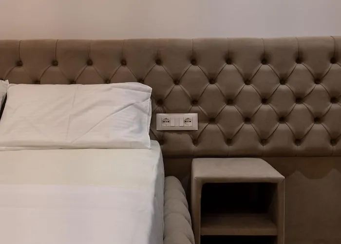 Rest Hour 3* 卡萨米尔