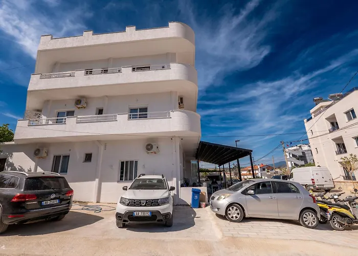 Rest Hour 卡萨米尔