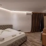 Rest Hour Hotel 3*