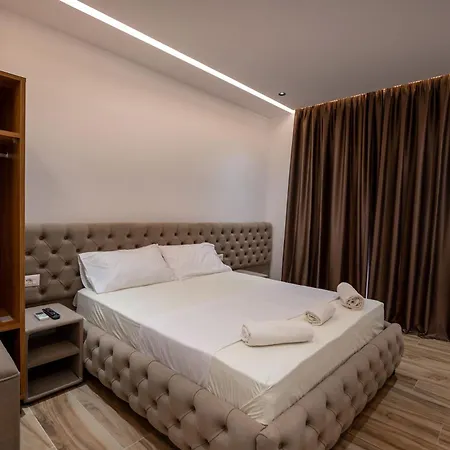 Hotel Rest Hour Ksamil