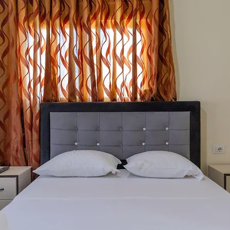 Rest Hour Hotel 3*