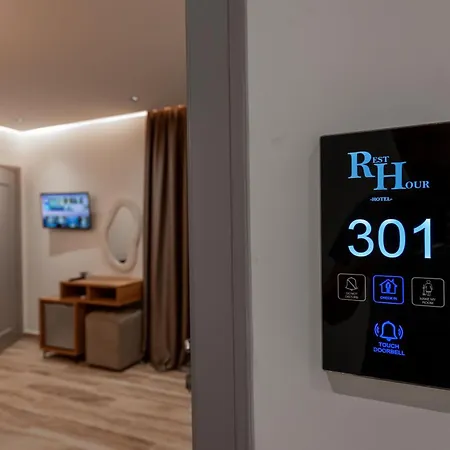 Rest Hour Hotel