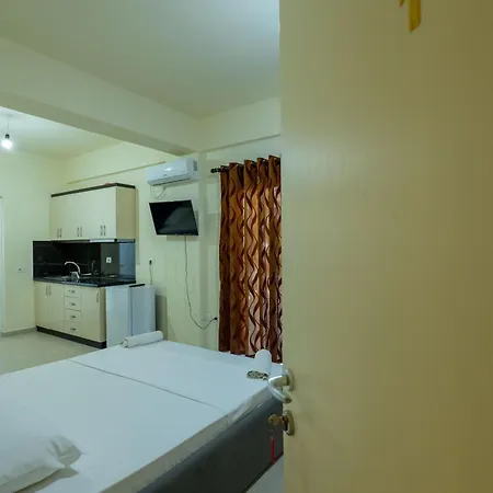 Hotel Rest Hour Ksamil