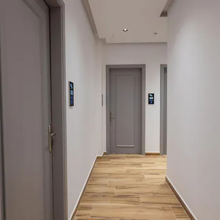 Hotel Rest Hour Ksamil