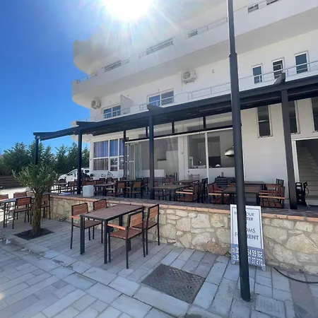 Rest Hour Hotel Ksamil